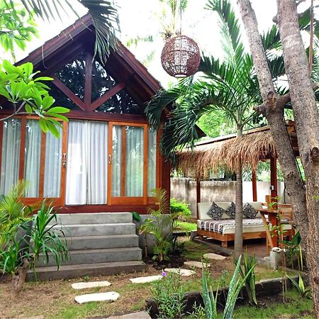 Bintang Tiga Bungalows Gili Islands Exterior photo