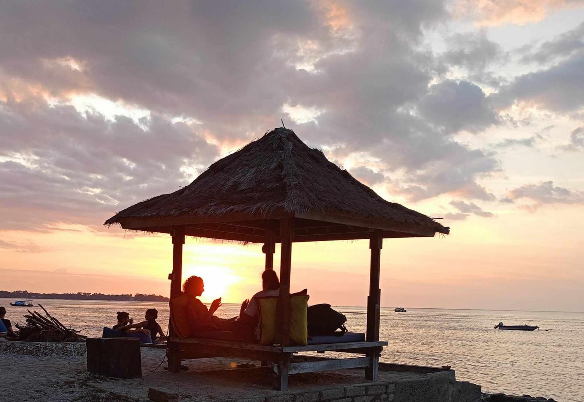 Bintang Tiga Bungalows Gili Islands Exterior photo