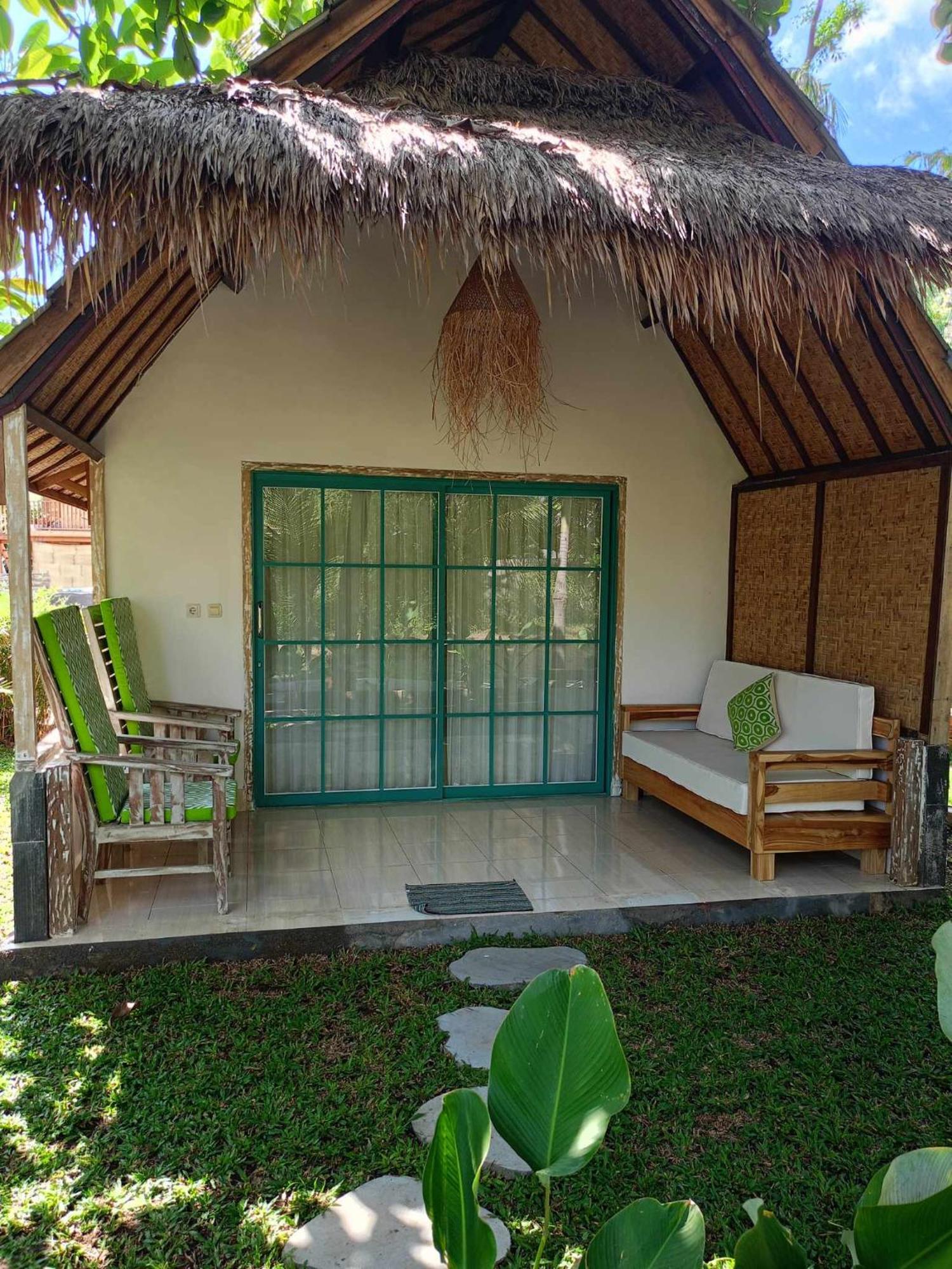 Bintang Tiga Bungalows Gili Islands Exterior photo