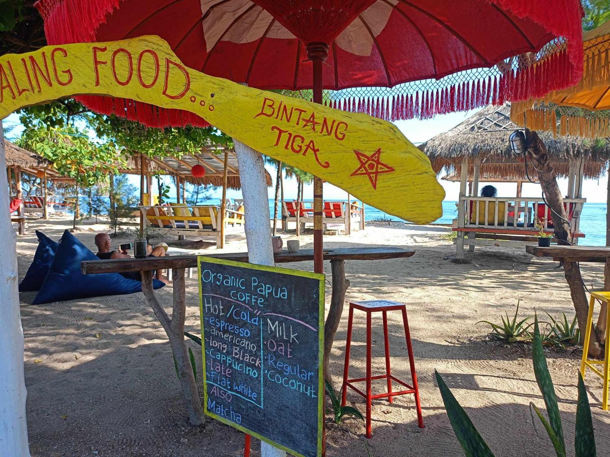 Bintang Tiga Bungalows Gili Islands Exterior photo